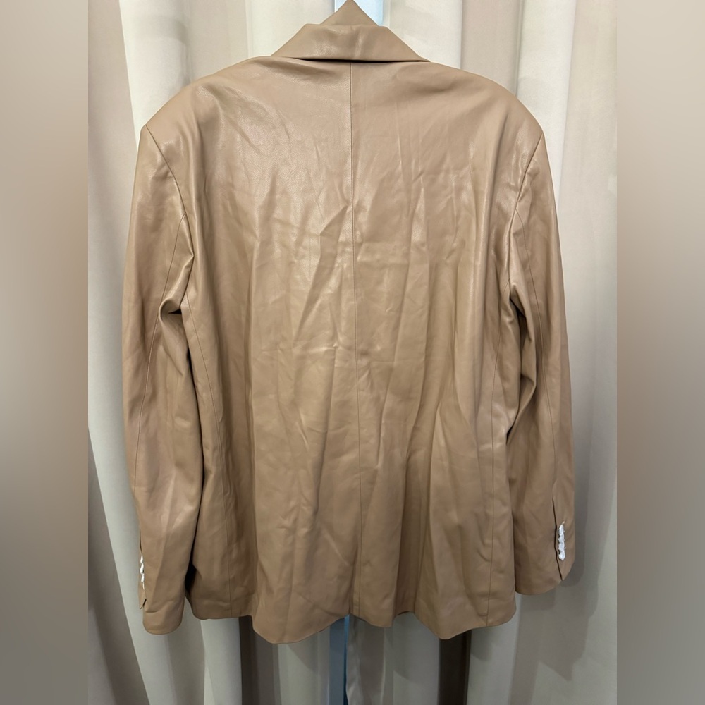 LAMARQUE 
Kassandra Blazer In Tan - Picture 4 of 7